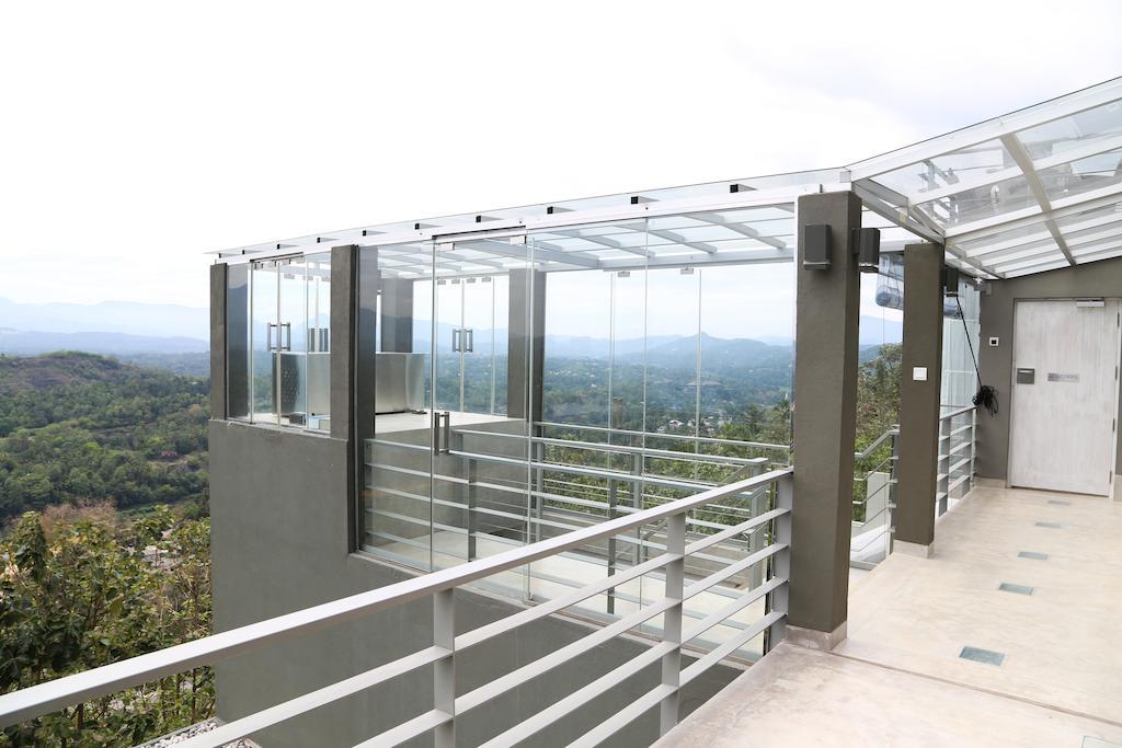 Sky Pavilion Kandy Exterior photo