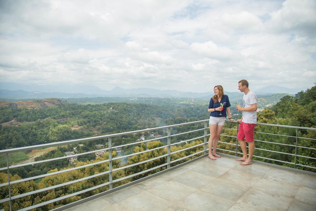 Sky Pavilion Kandy Exterior photo