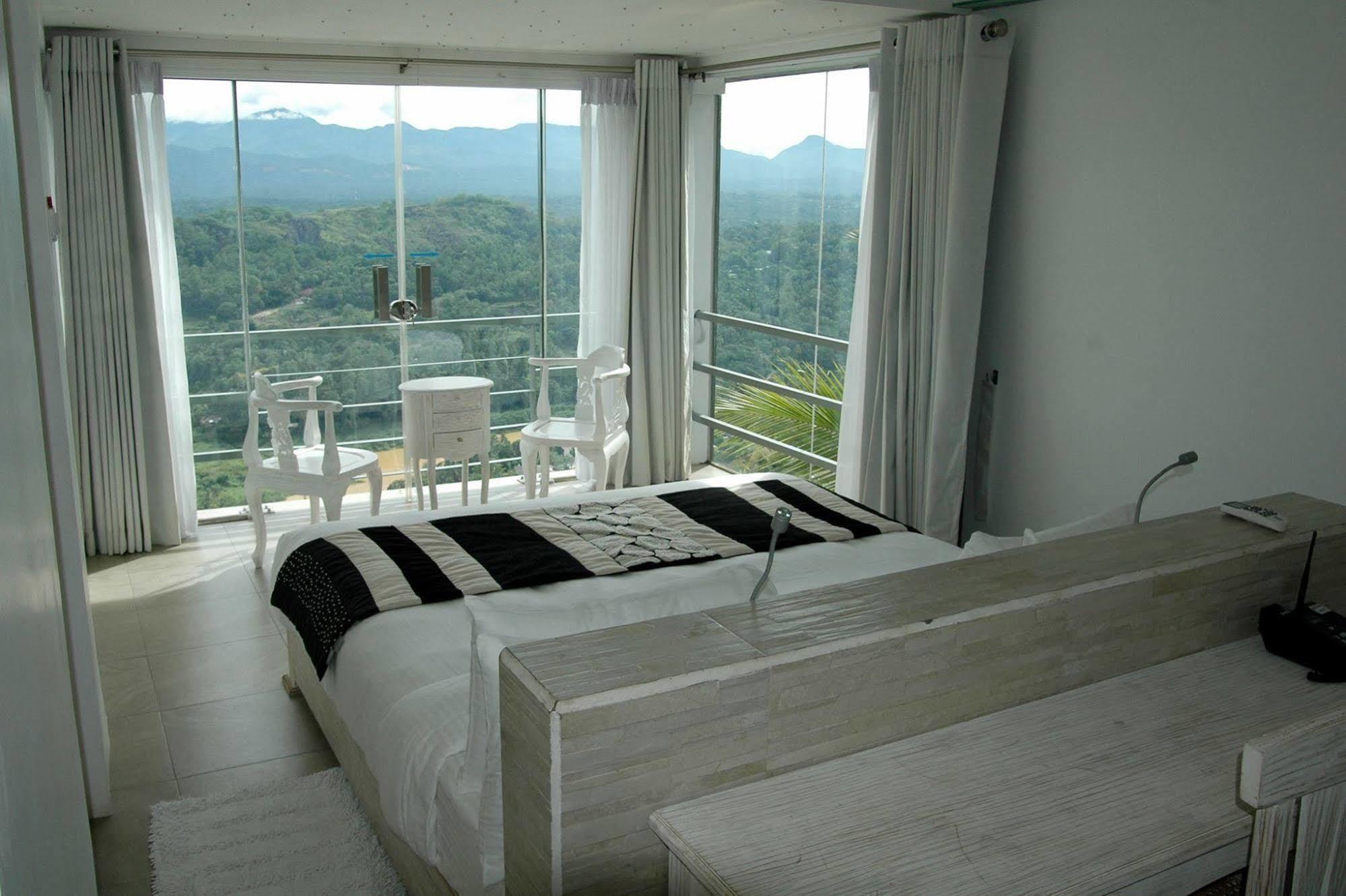 Sky Pavilion Kandy Exterior photo
